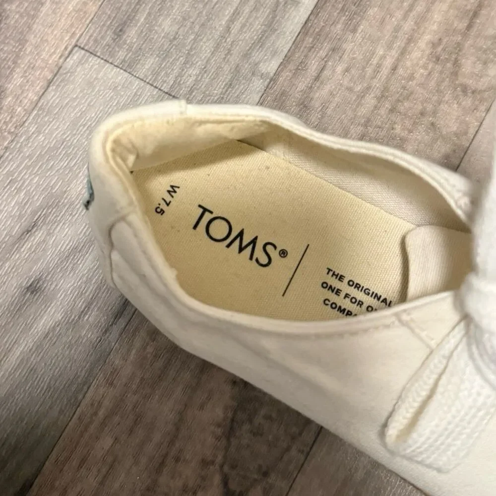 Toms new without